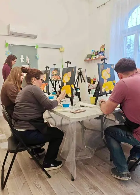 Vidám táncház pillanat
